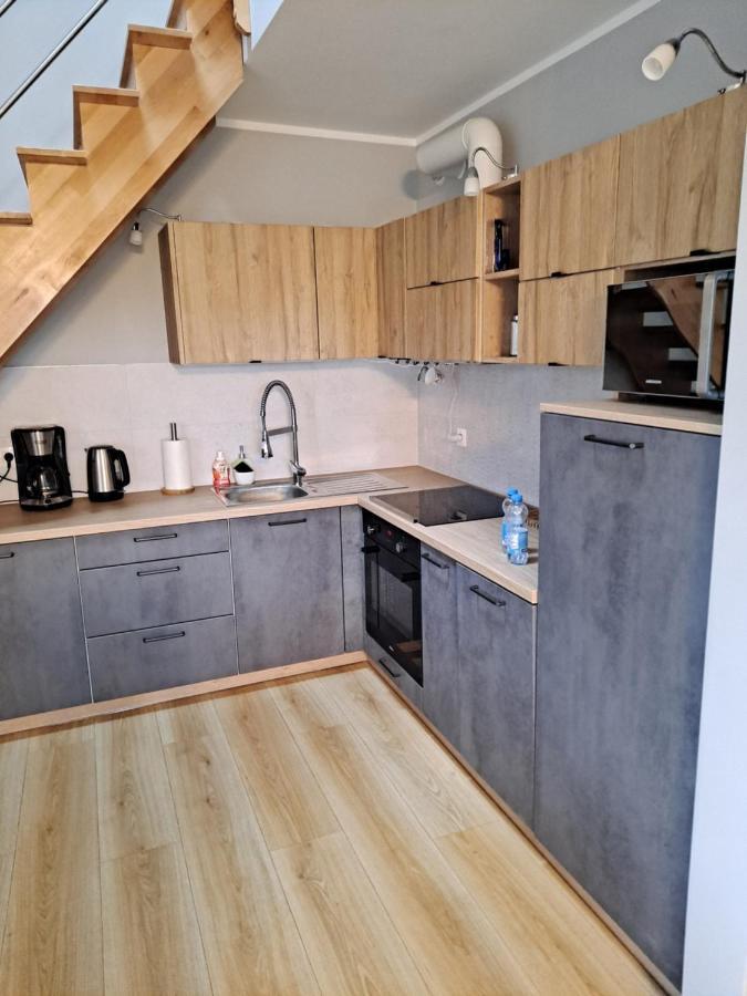 Jelonek Apartment Jelenia Góra Екстериор снимка